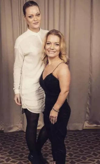 The one to the left aint even tall