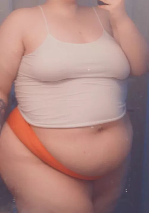 The perfect cuddle partner 🤤 feed me and tell me I’m pretty 😇😉