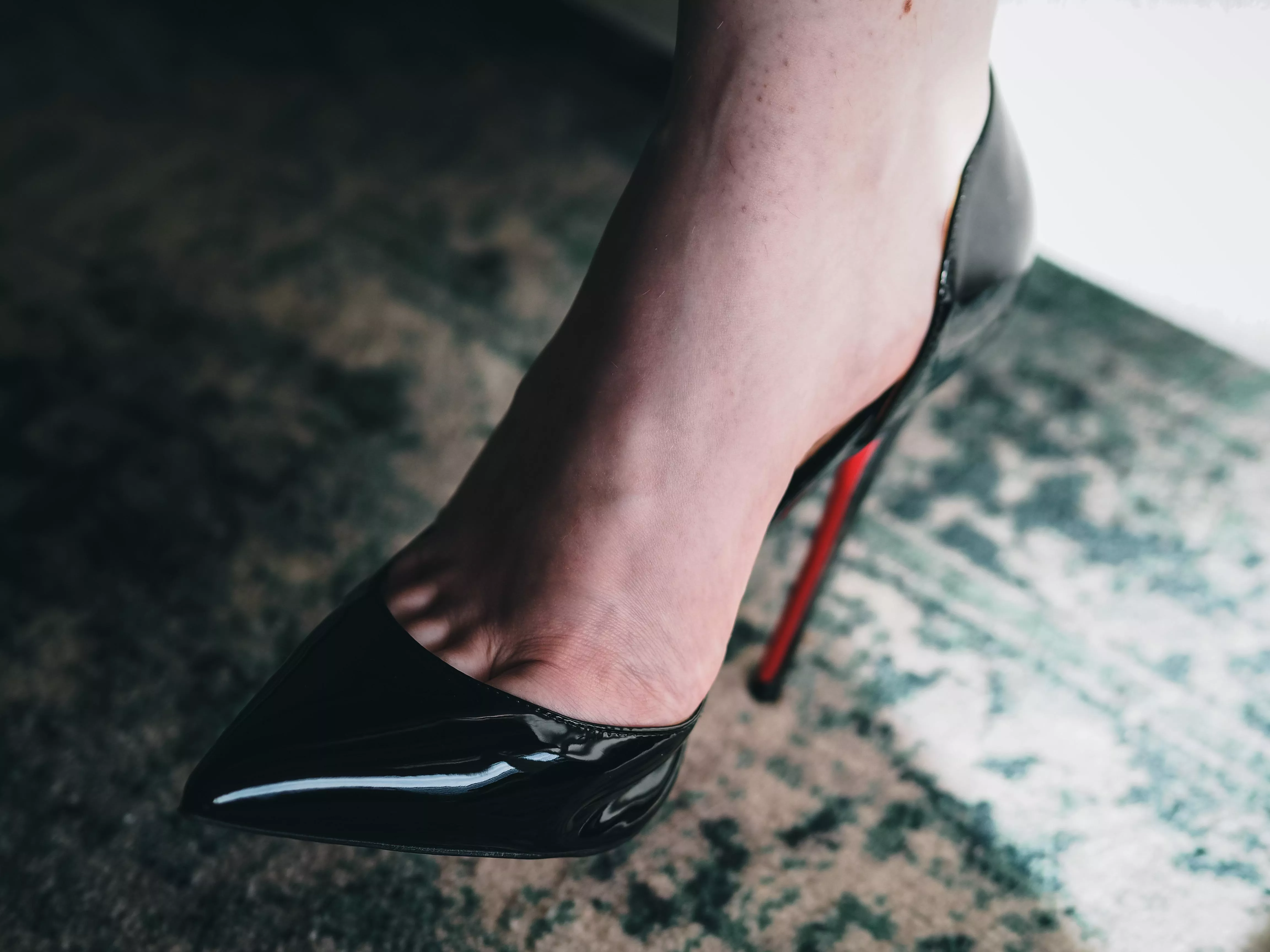 The perfect heels 🖤🐭