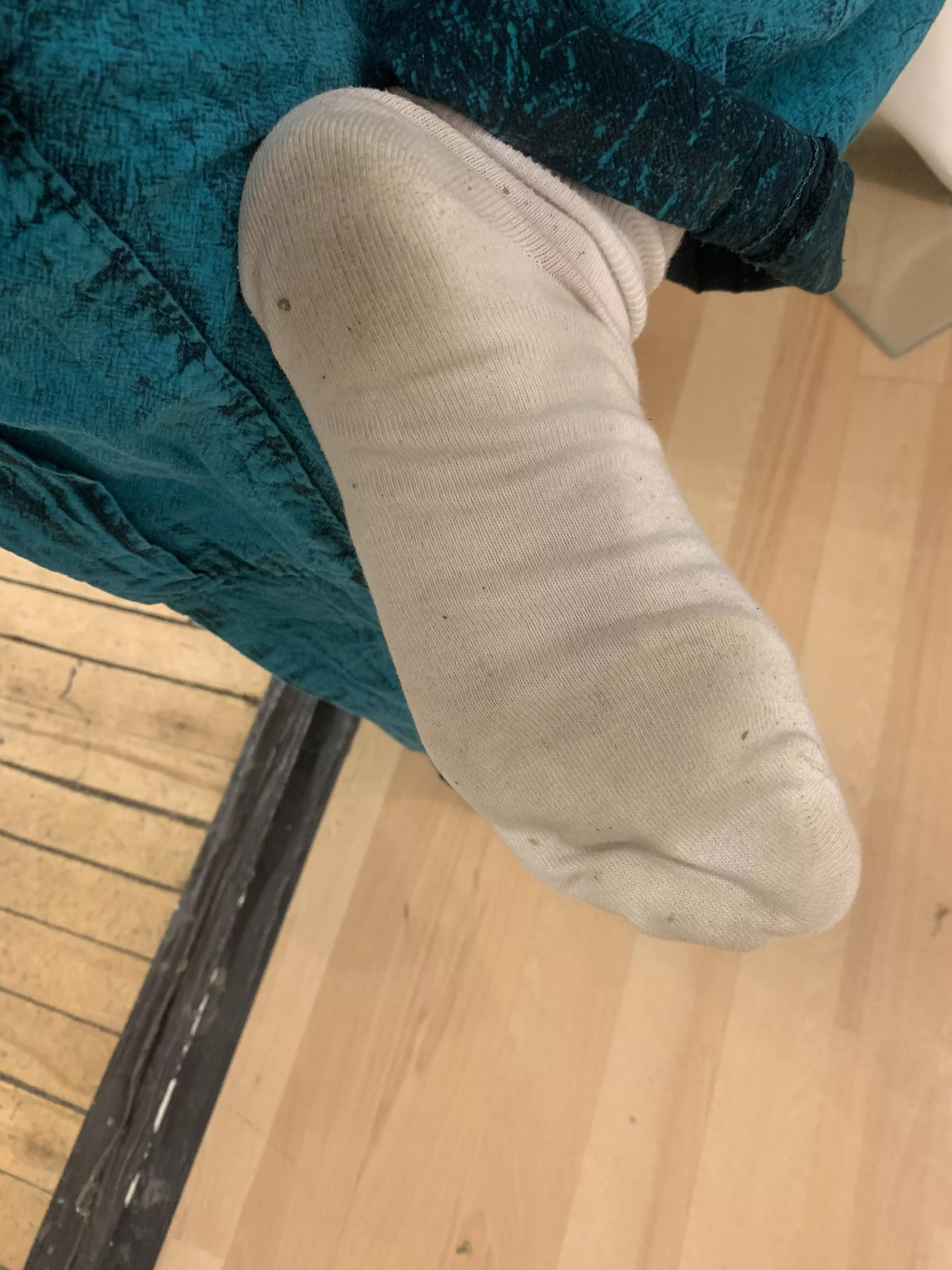 The soles of these socks are already pretty gross after only a few hours 😉