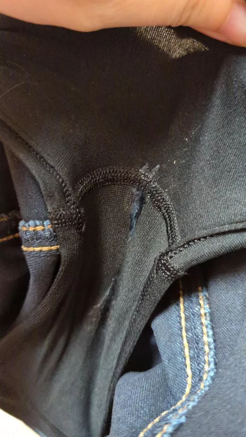 The wife sent me this, letting me know her date is going well. shortly after she sent me the room number to their hotel for the night.