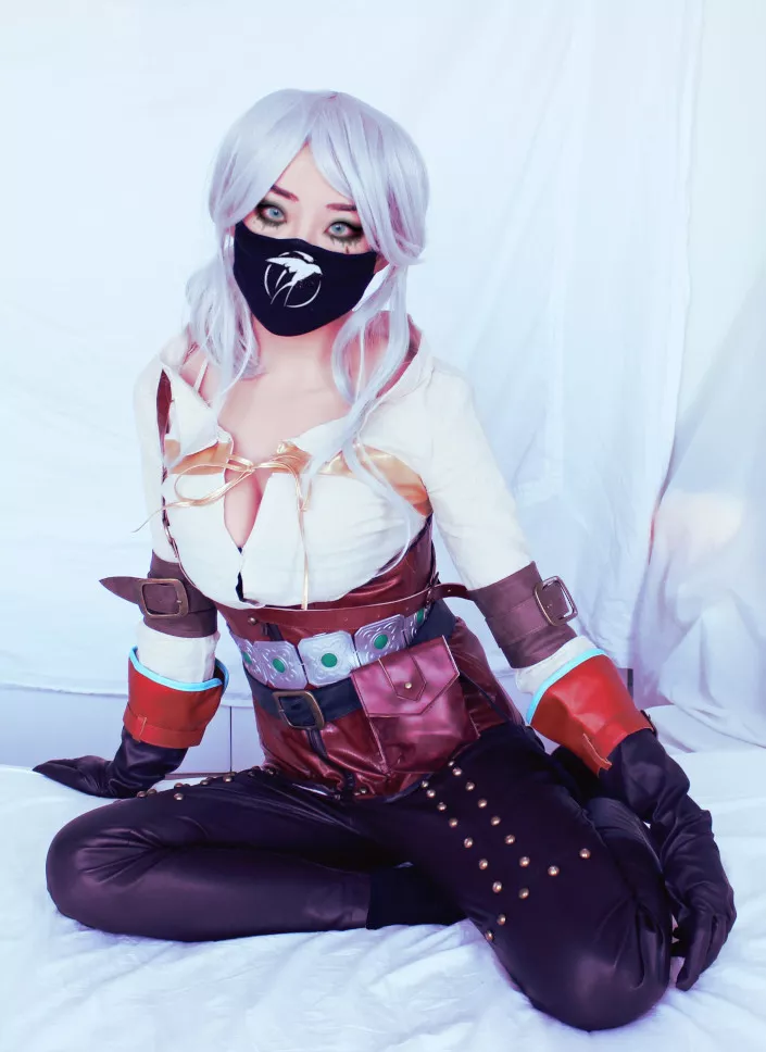 The Witcher Ciri Cosplay by celinechats