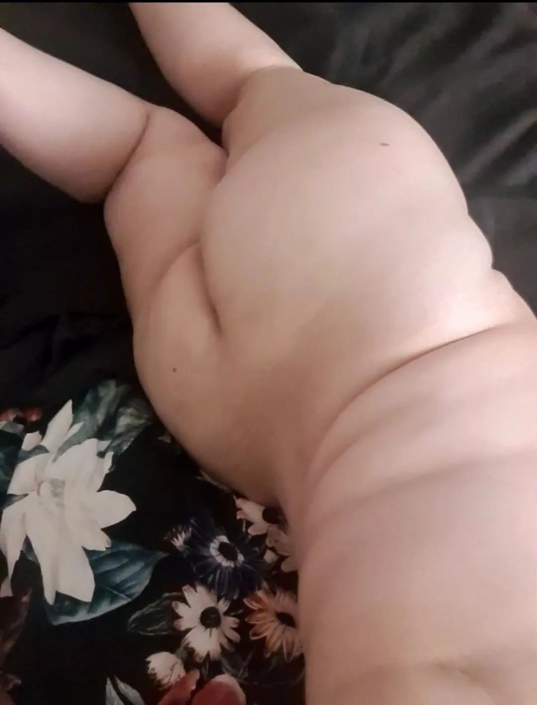 These curves are looking for some attention...👀