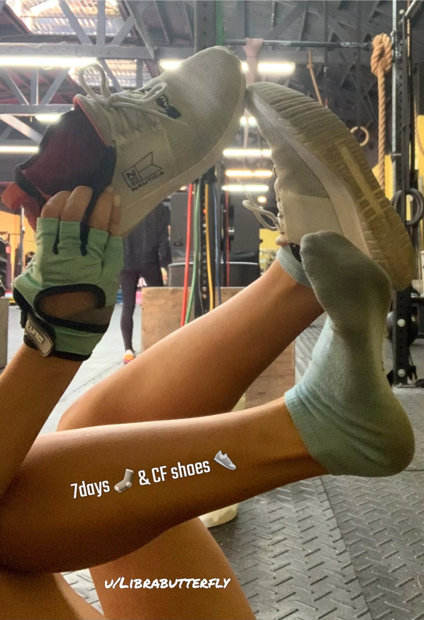 These shoes and 7day gym socks used for sweaty CF workouts are pungent 👟 🤢