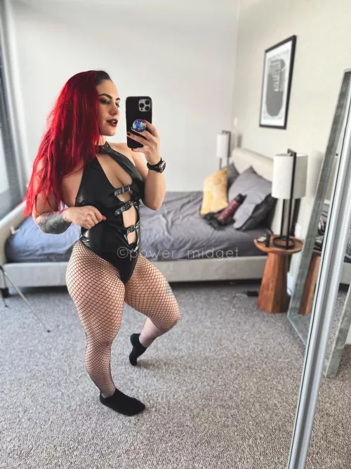 Thick thighs save lives 😋