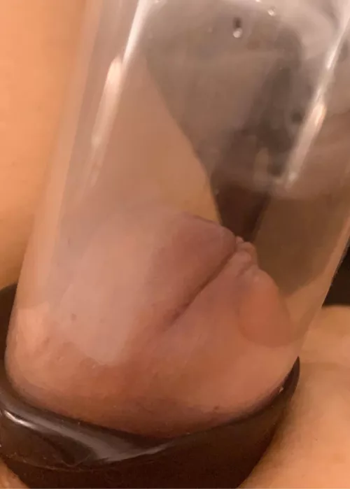 Things got a little steamy in there….. Now she needs some kisses and a few good slaps. 🍓🍓🍓