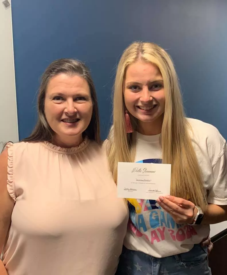 think my cousin is jealous of her mom?