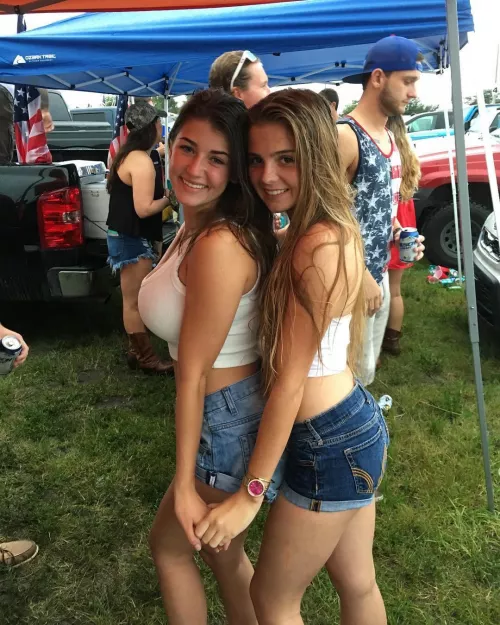 This blonde is not having more fun