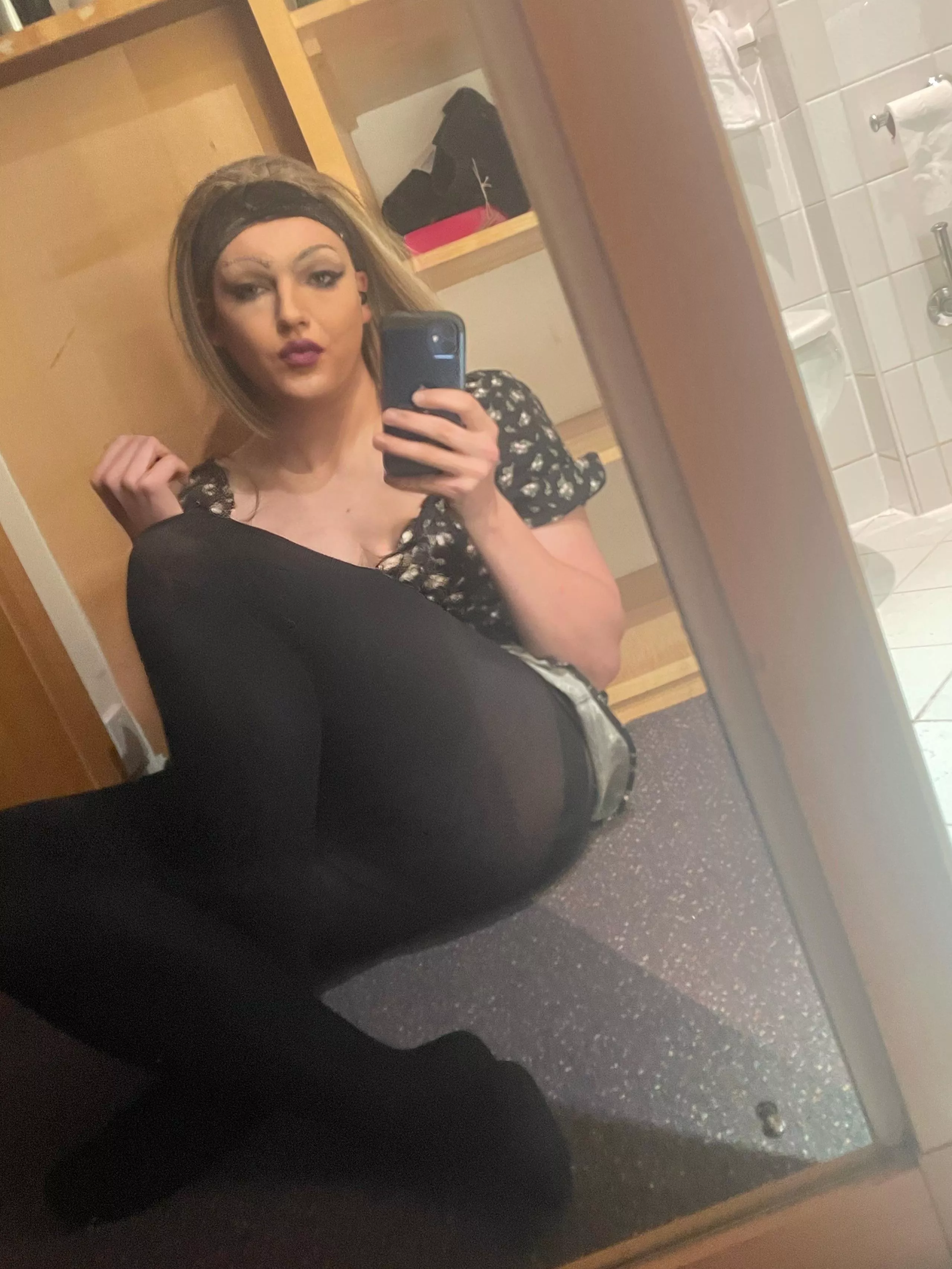 This is what too much sissy hypno looks like 😳