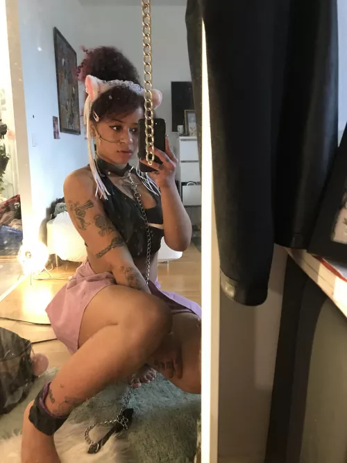 This kitty likes getting wet 🐈‍⬛💕