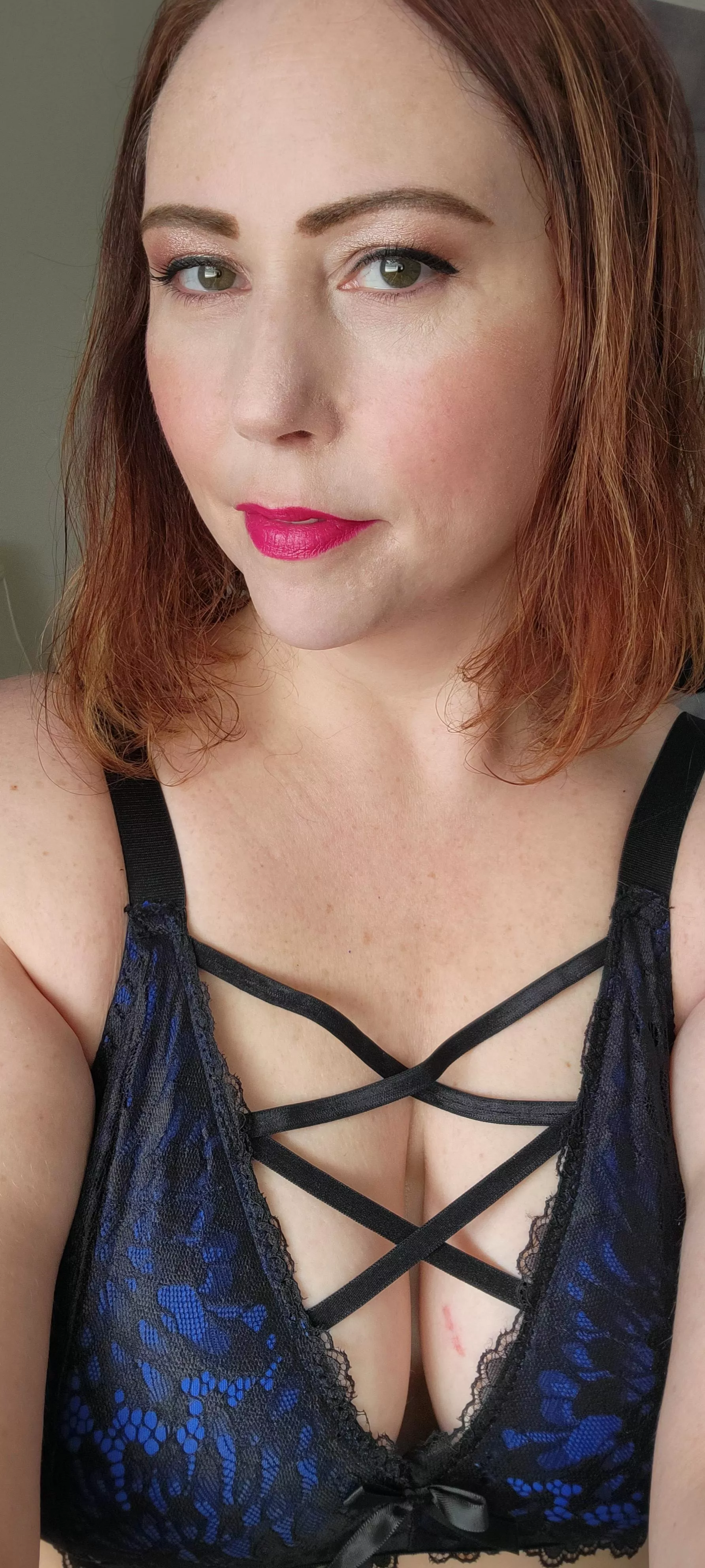 This mom is hornier than usual this morning