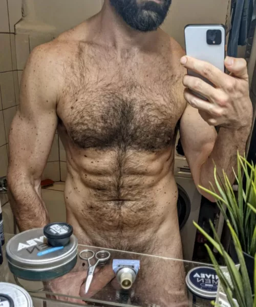 This otter is still uncut