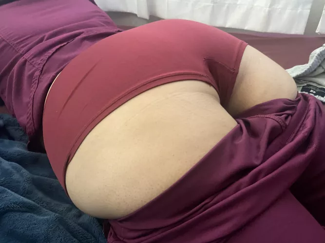 This pair able to make it in here 👀