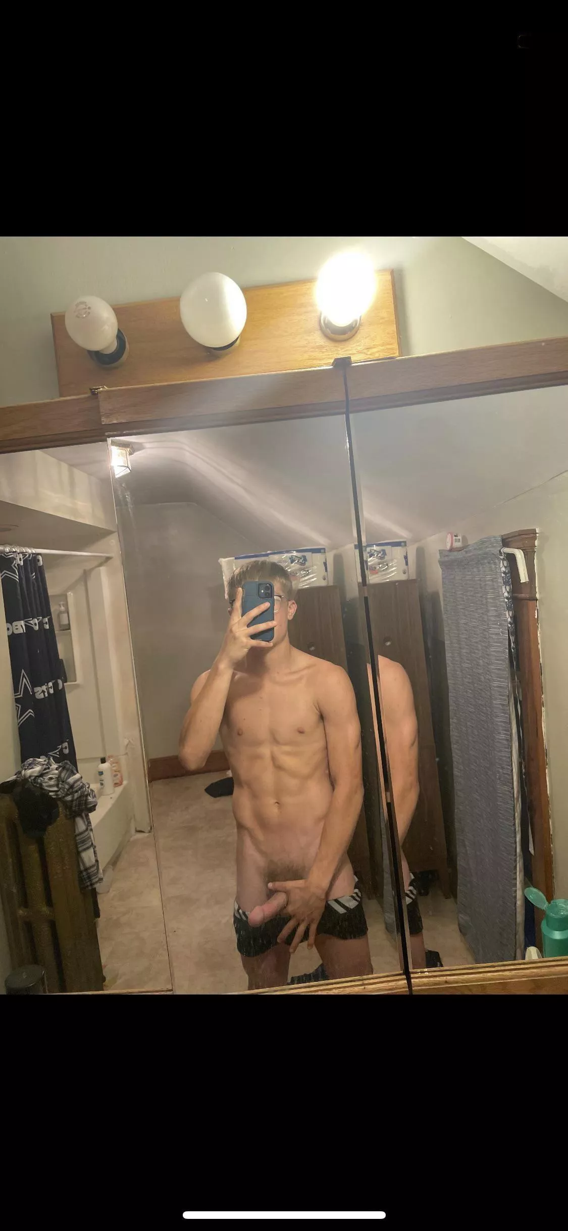 This pic makes me feel good what do you guys think