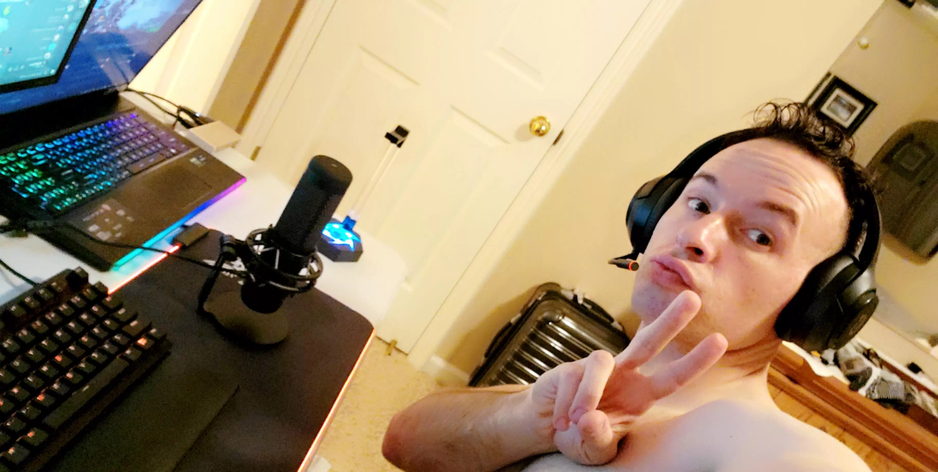 This world is made of... Love and Peace! PC Gamers hit me up!