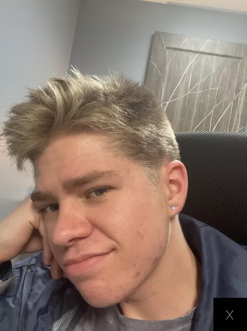 Thoughts on getting an earring? This is not real, just an a photoshop, I’m so indecisive lol.