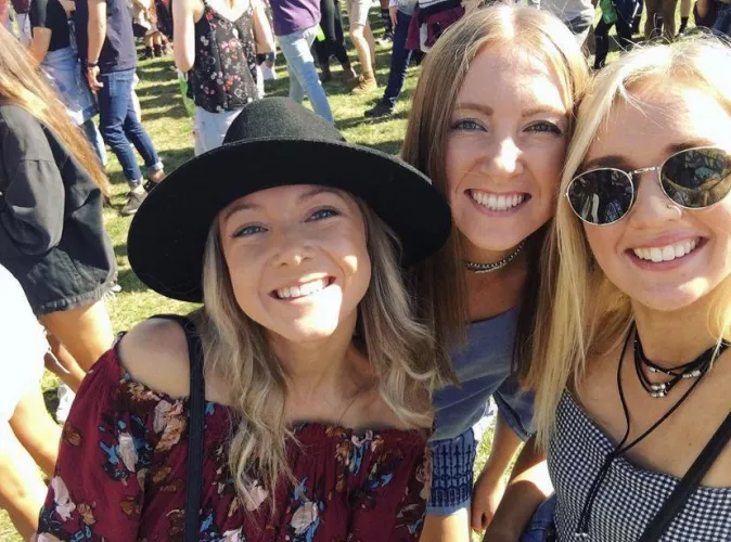 Three adorable smiling festival babes, how would you rank them?