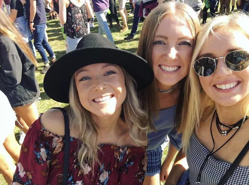 Three adorable smiling festival babes, how would you rank them?