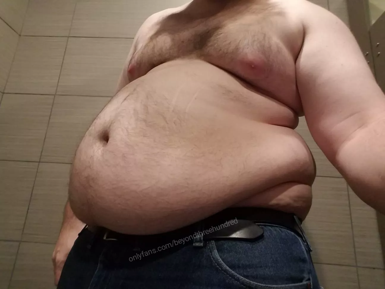 Throwback Friday! I Was 340lbs in This Pic...Please Get Me Back to That 🤤 (More Ridiculously Fat Pics at My Free OF)