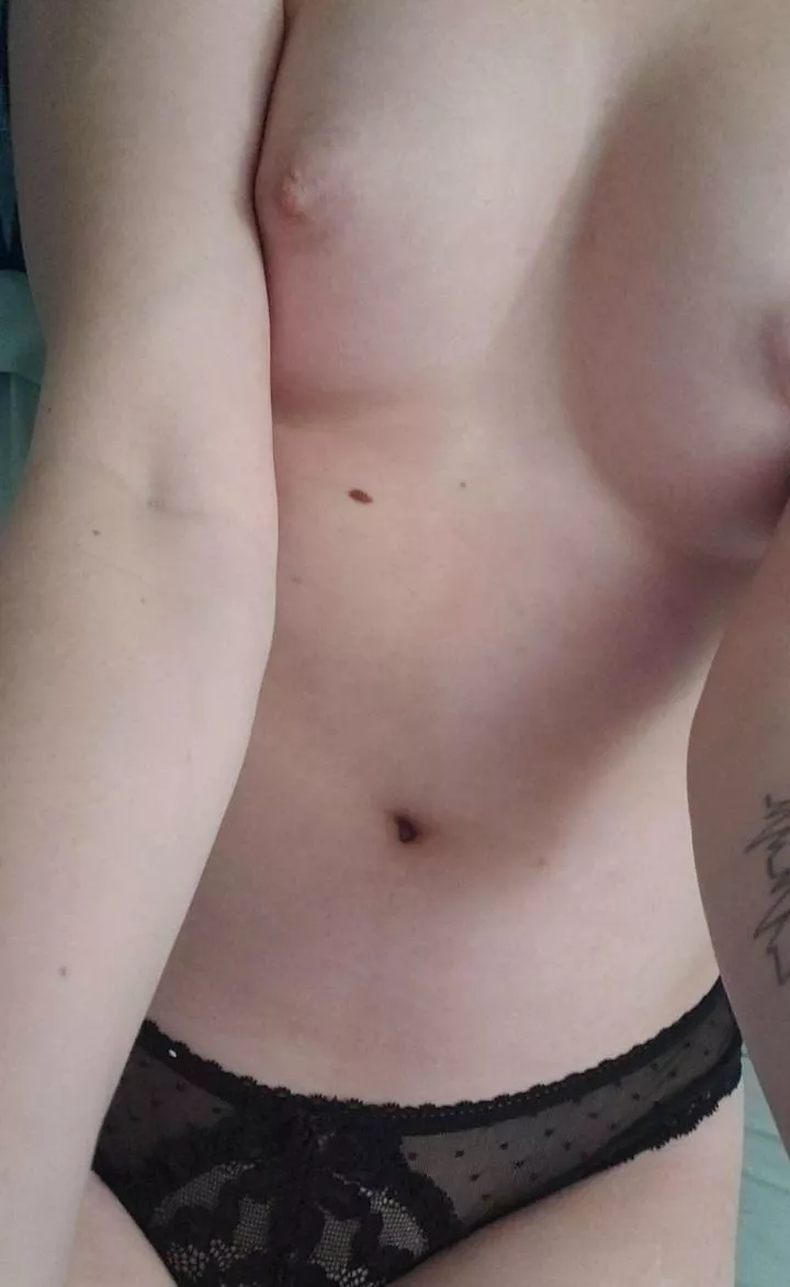 Titty Tuesday 💙😘 [ST]