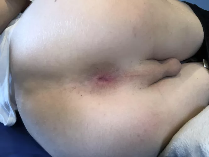 To anyone who sees this, I hope it gets you hard!!