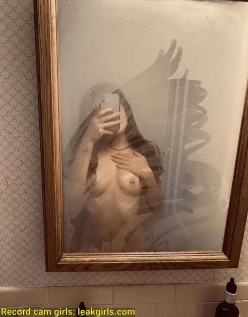 To the peopls that sort by new, i love u