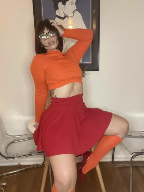 Today is Mother’s Day,be a good cuck come lick up this pussy and get caged!