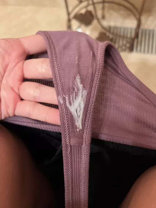 todays panties after a long day at work β€οΈ iβll def be working out in these later tonight..