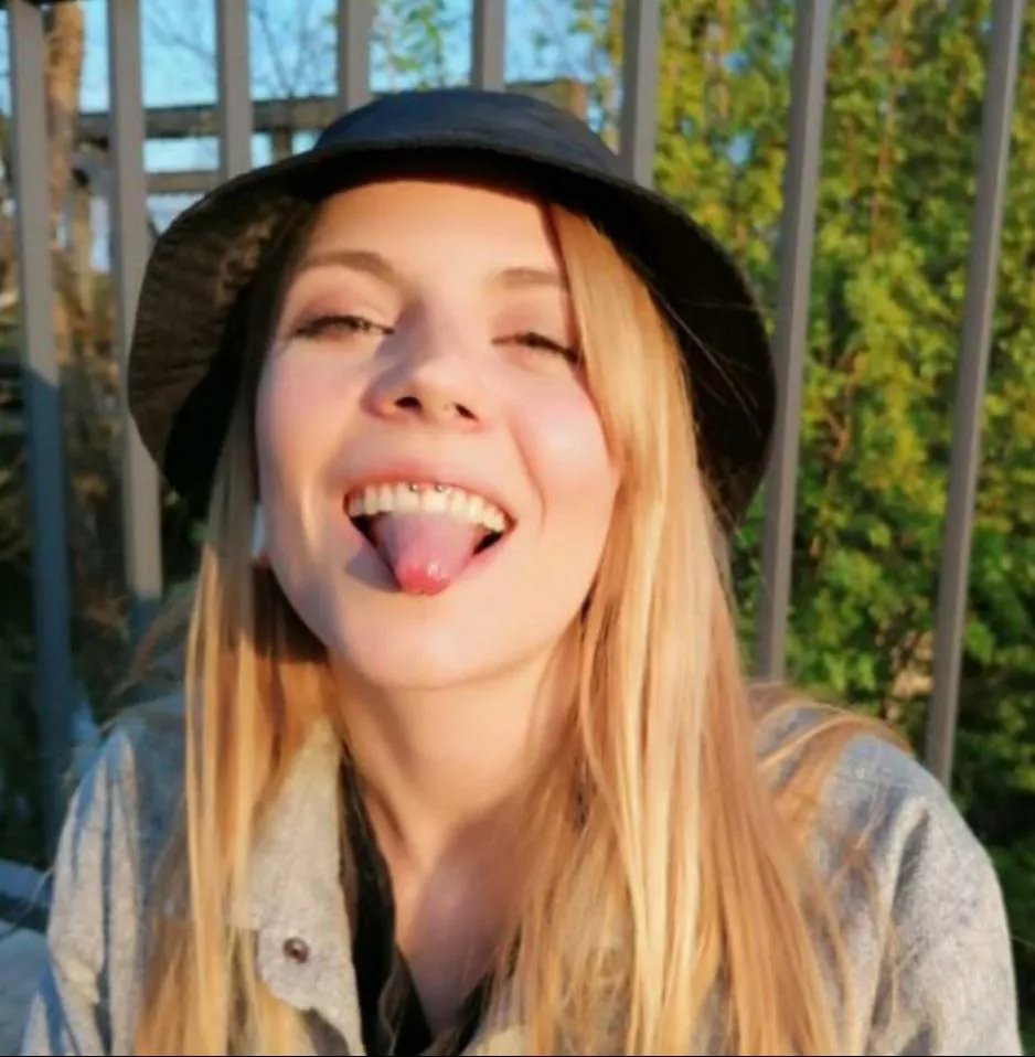 tongue out