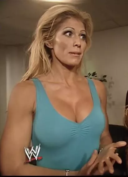 Torrie extra busty