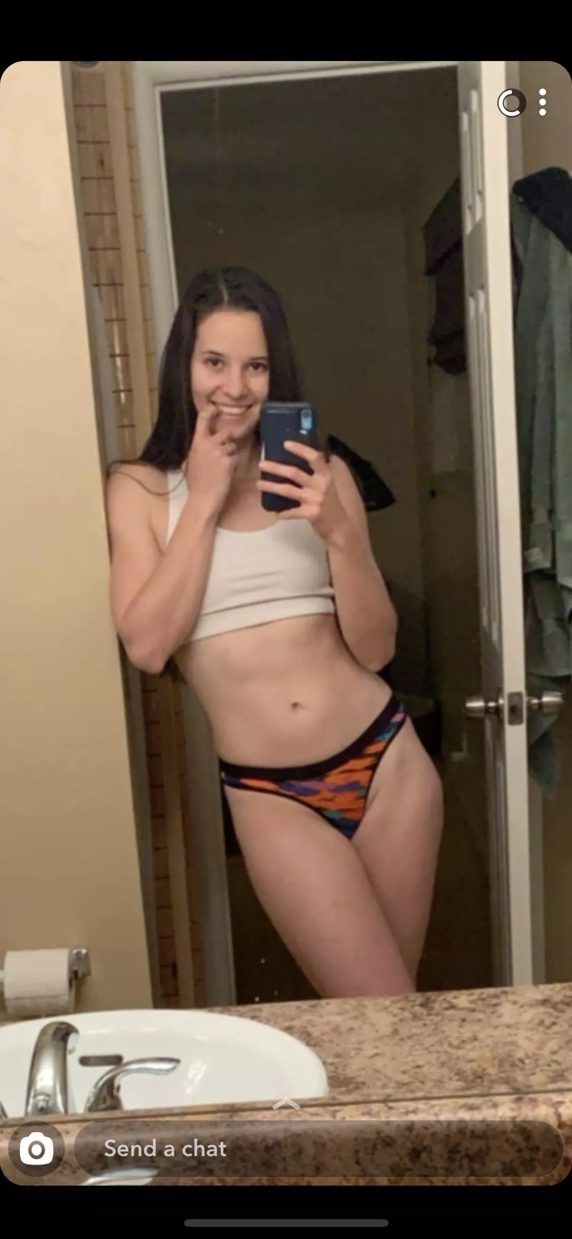 Trading my 31 yr old MILF 😁