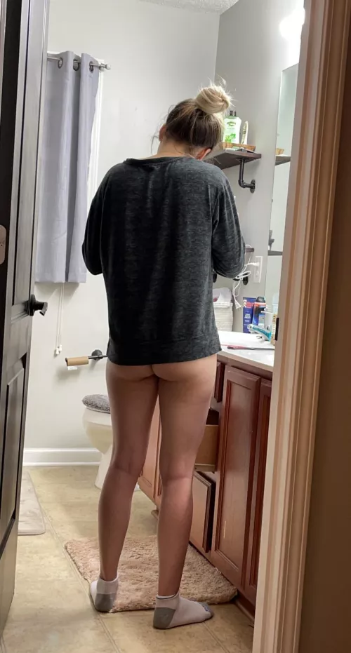 Trading telegram/kik badhubby0416 send a sample military wives to the front must strict verify!