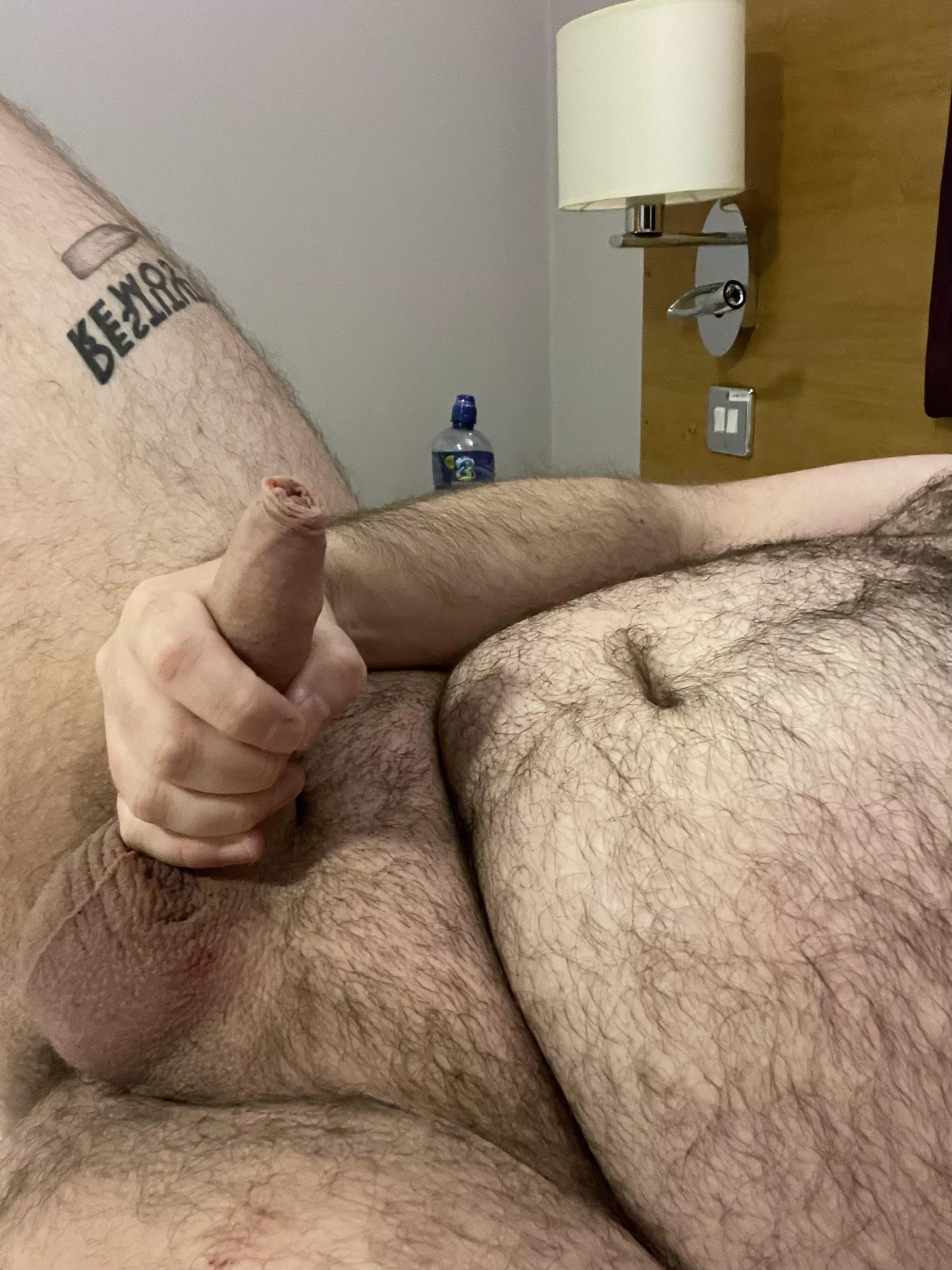 Travelling for work. Anyone wanna give me a reason not to get up? 😉