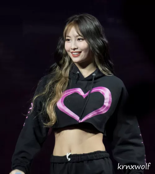TWICE - Momo