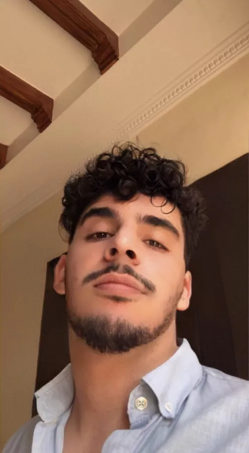 Upvote if you would hug🫂