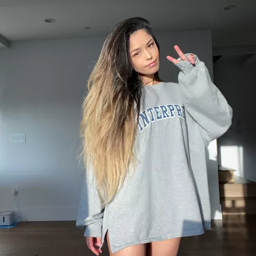 Valkyrae (Filipino/German)