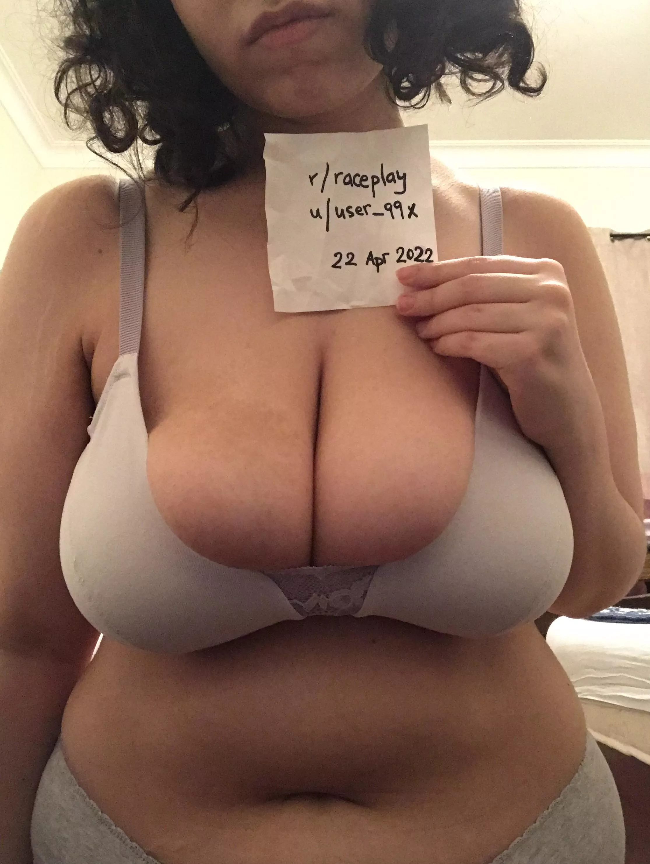 verification post : ) 23F middle eastern/arab verification post : ) 23F middle eastern/arab
