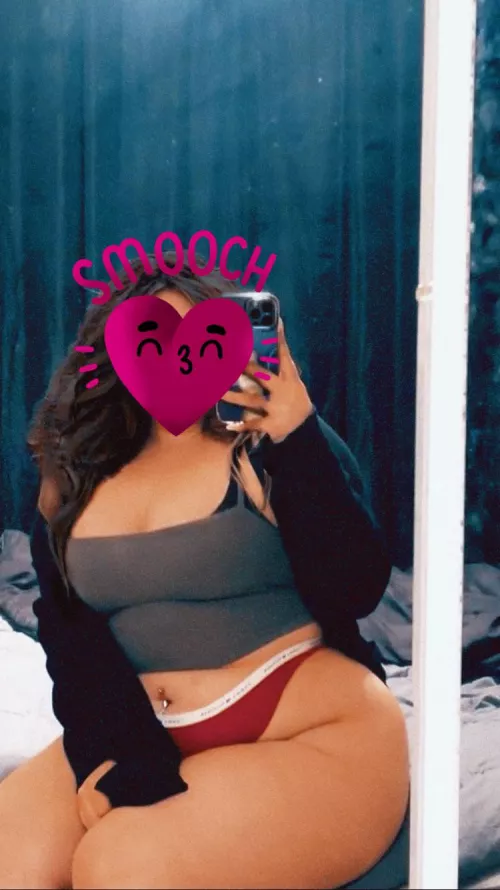 Very rough week but I’m back baby 🖤 [OC]