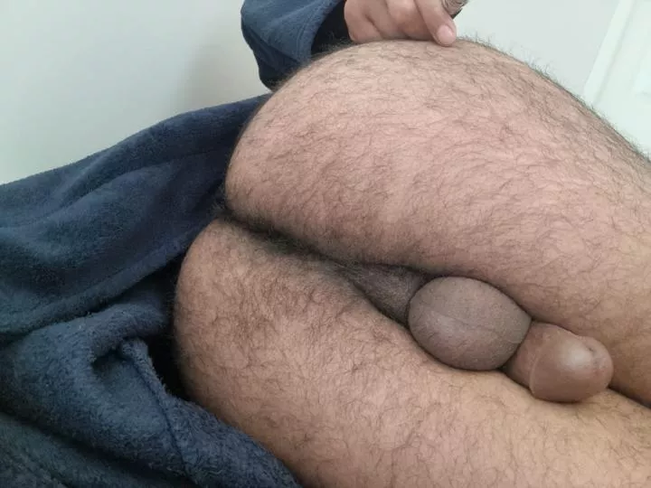 Waiting for someone to come give me a hand