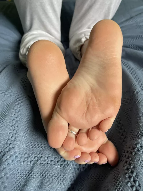 Waiting for your cum 💦