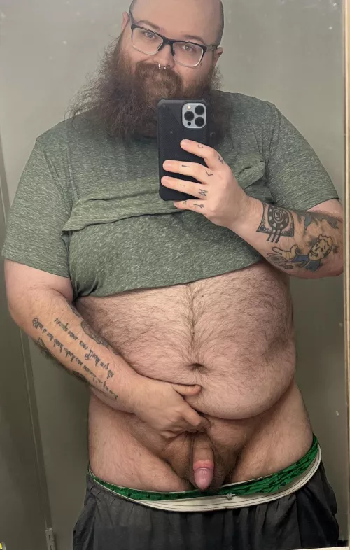 Waking up, horny af 🥲