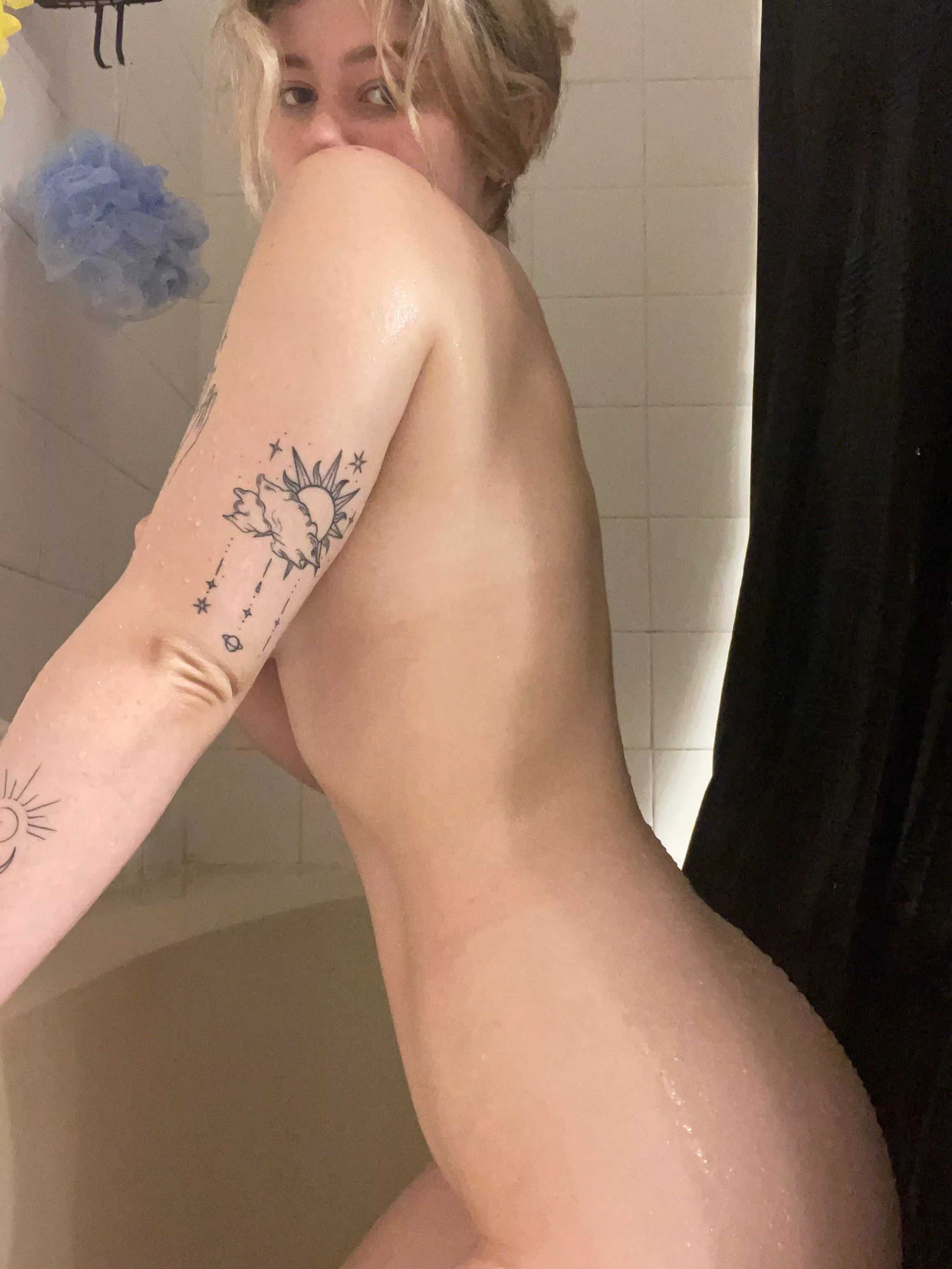 wanna see more? click the link in the comments 💦