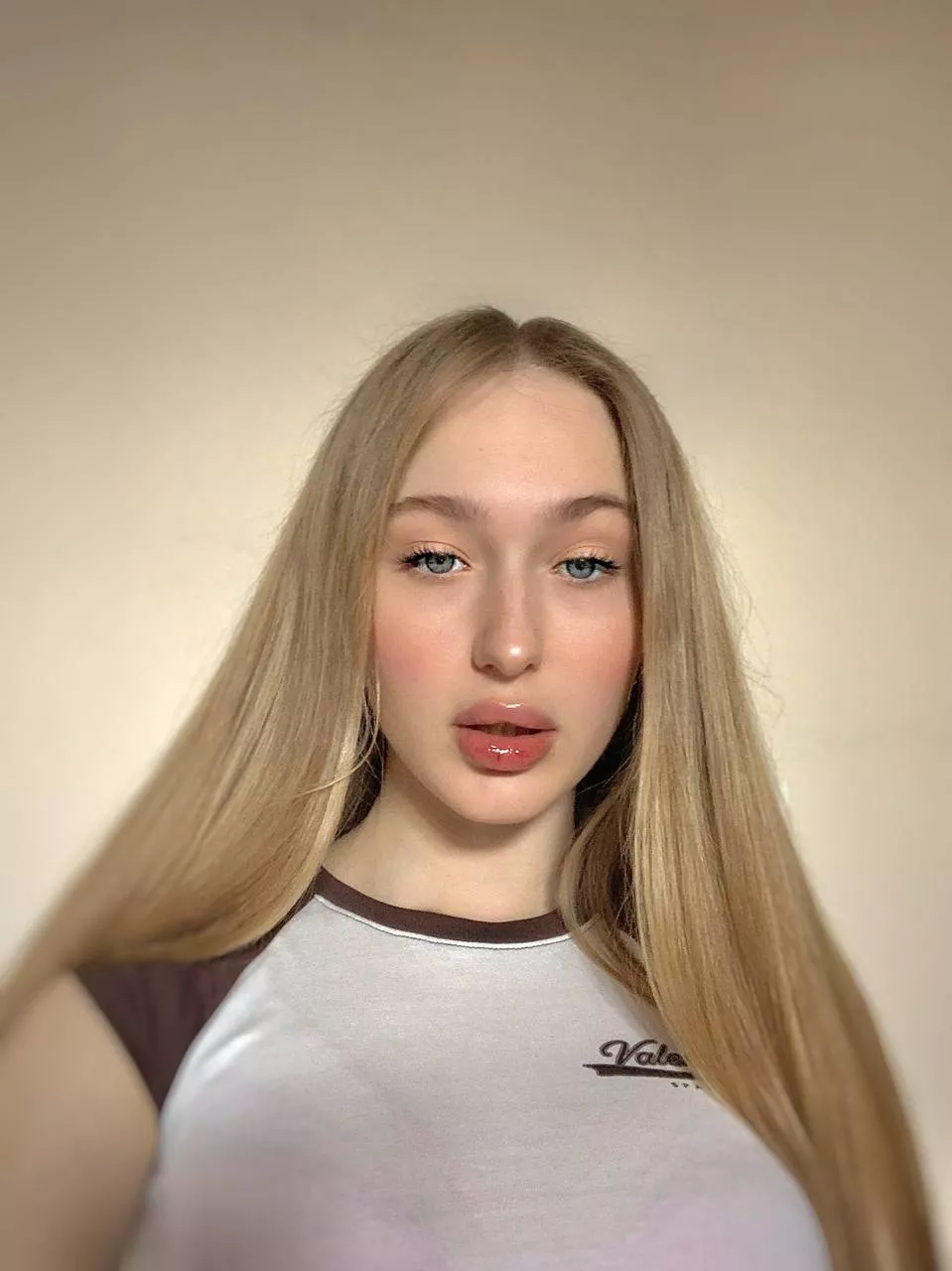 Wanna spread lips very wild for all ur juice 💦🤤👇🏻 my free