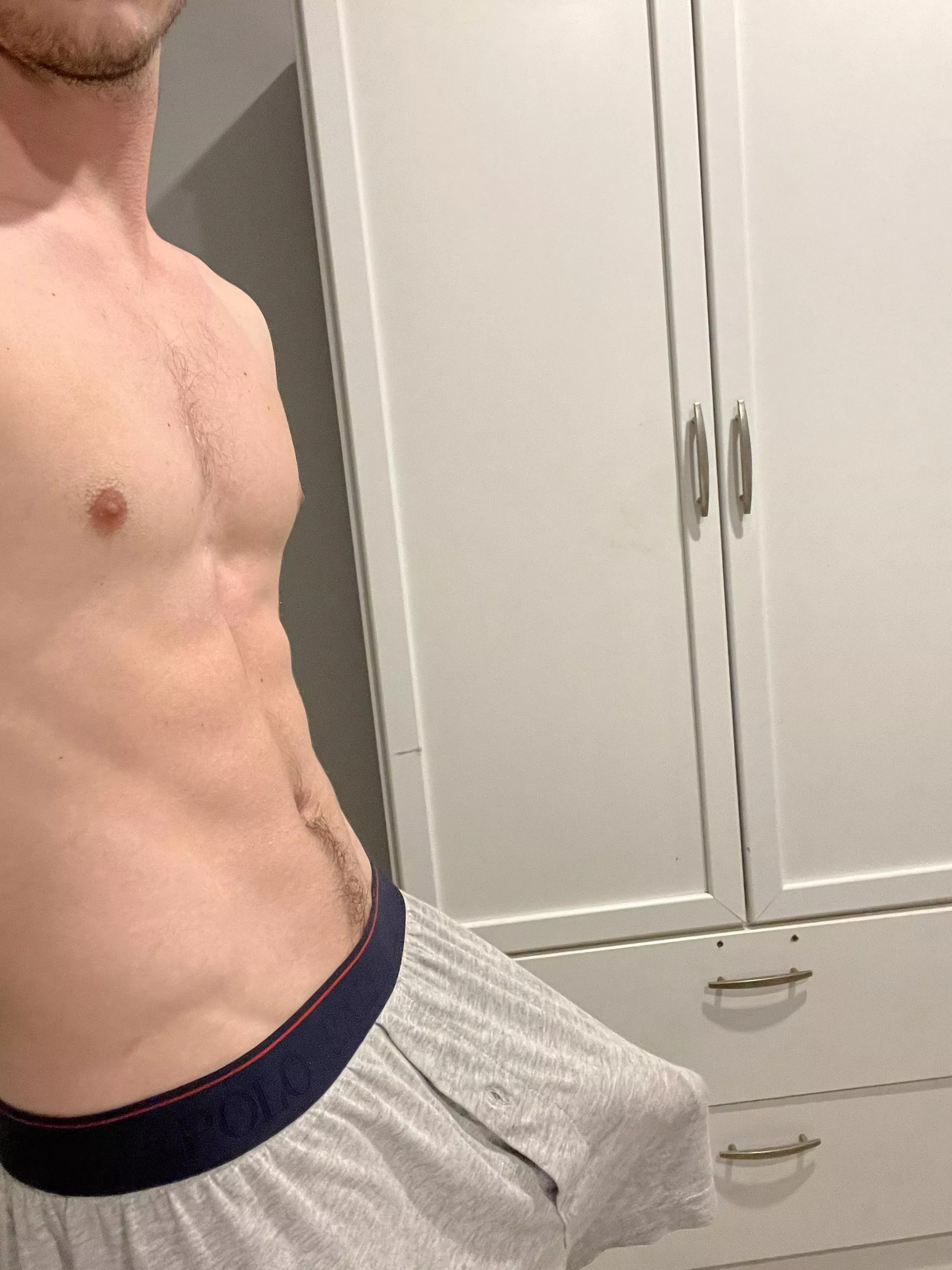 Wanna take a quick peak?😏