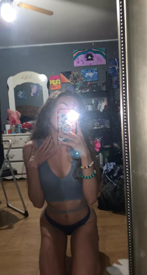 Want me to turn around? 🤭