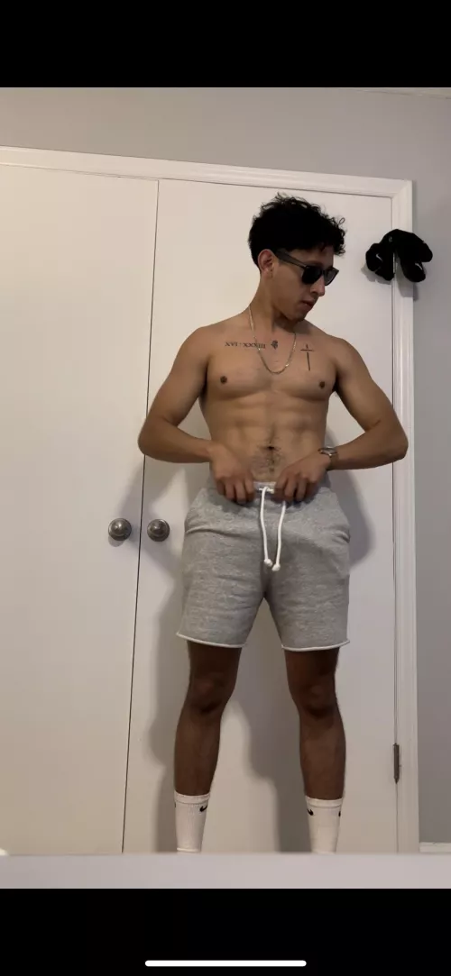 Want to see me strip for you? 😜