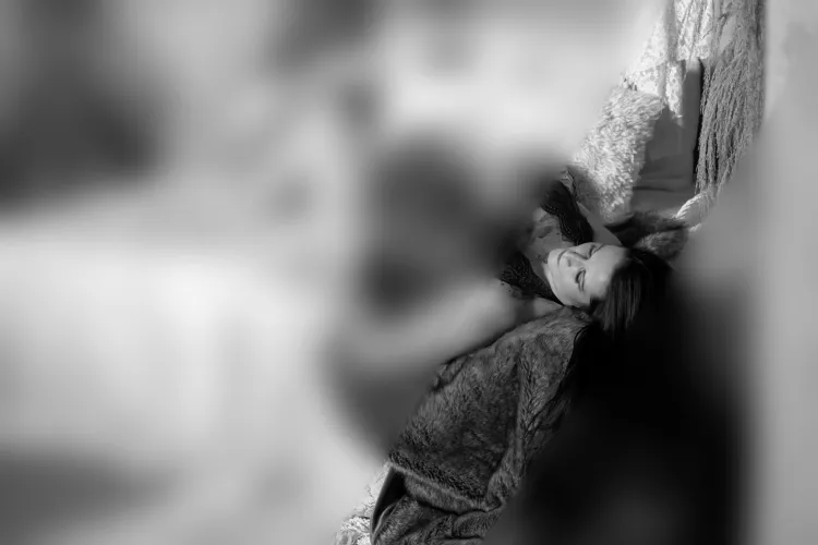 Want to see more of this photo and more revealing ones? Head over to my page @hazeleyesandtattoos