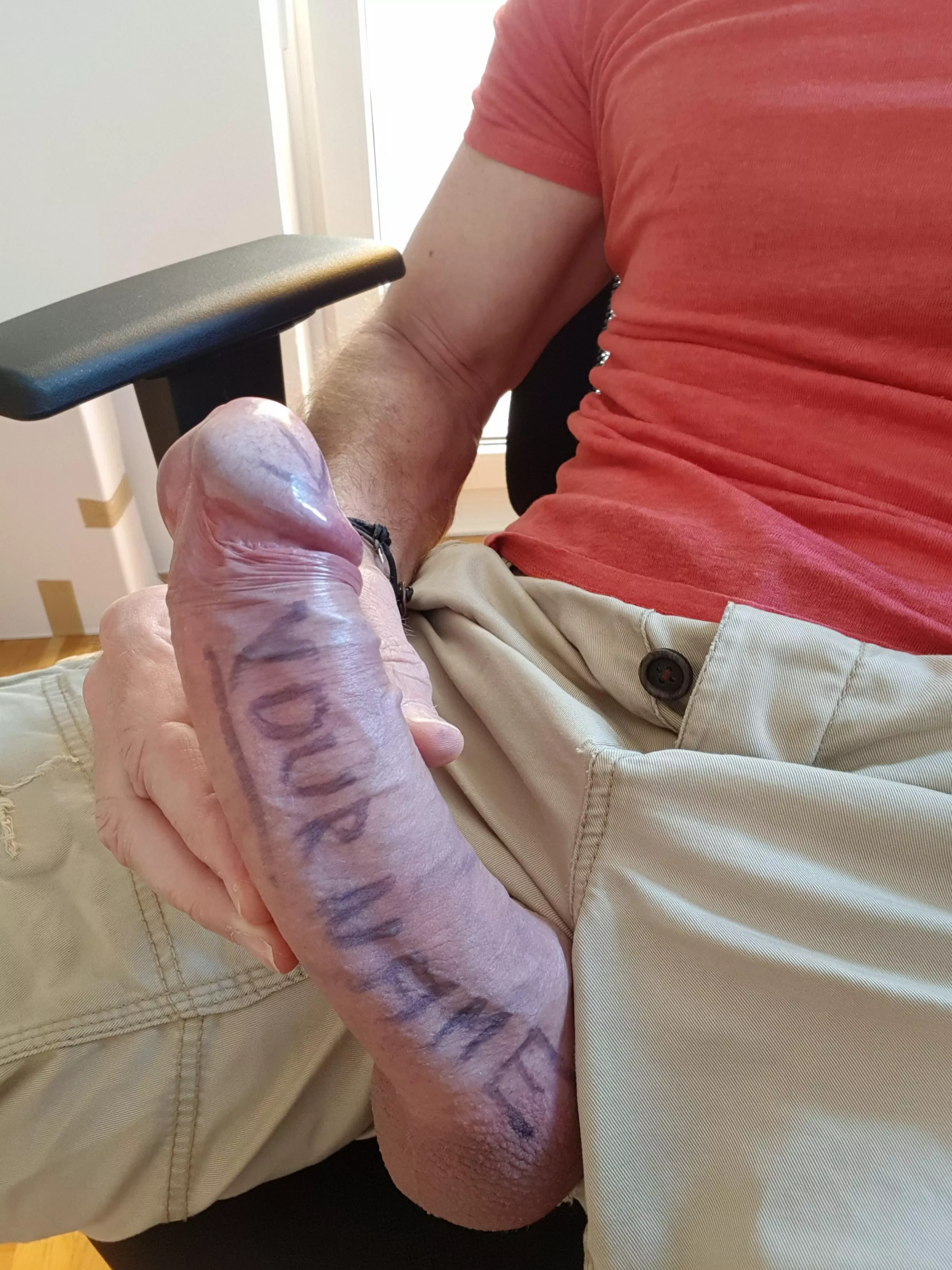 Want to see your Name on my cock? If it's not too long I send you a pic on DM 😉