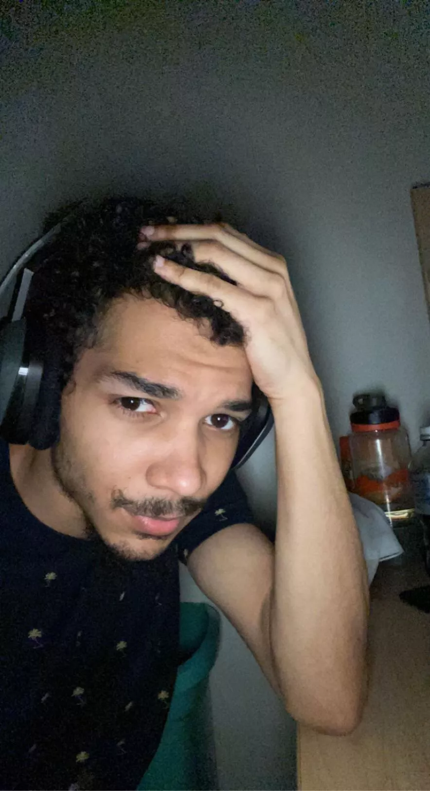 Was told college was going to be the best 4 years of my life…year 3 of sitting in my dorm with no friends :/