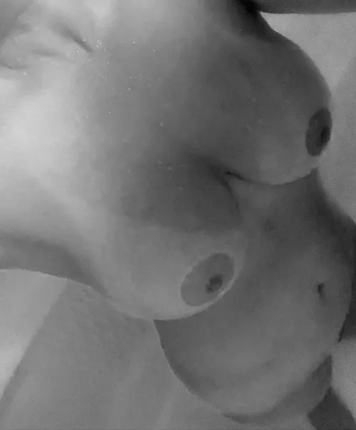 Water’s on, curtain’s closed, but camera is on. Wanna join me? (F, 34)